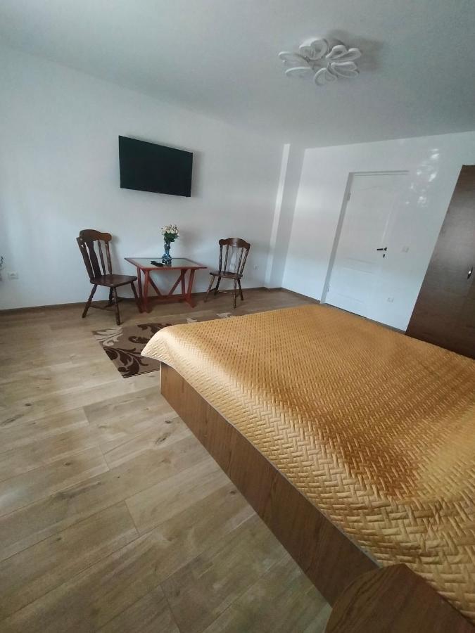 Vila Casa Luminita Ieşelniţa Exteriér fotografie
