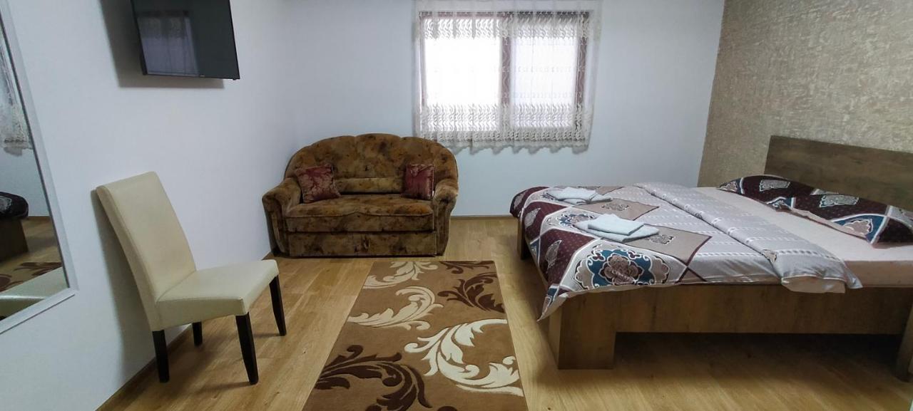 Vila Casa Luminita Ieşelniţa Exteriér fotografie